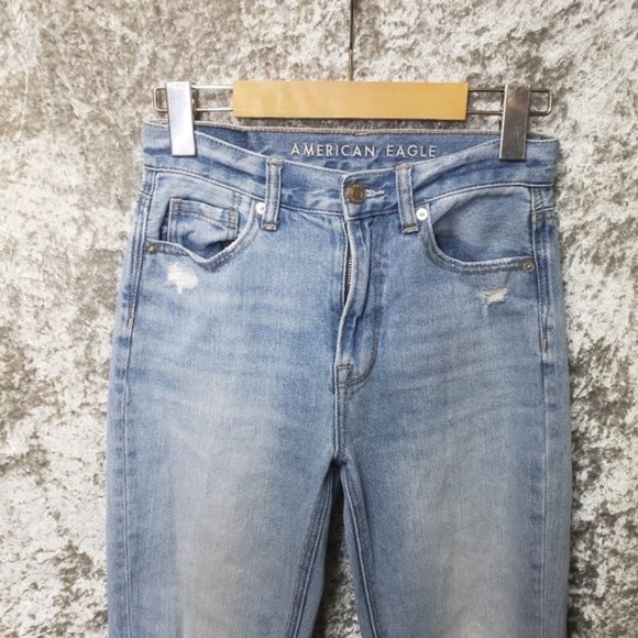 American Eagle High Waisted Mom Jeans Ripped Cotton 90s Style Light Festival - Picture 3 of 10